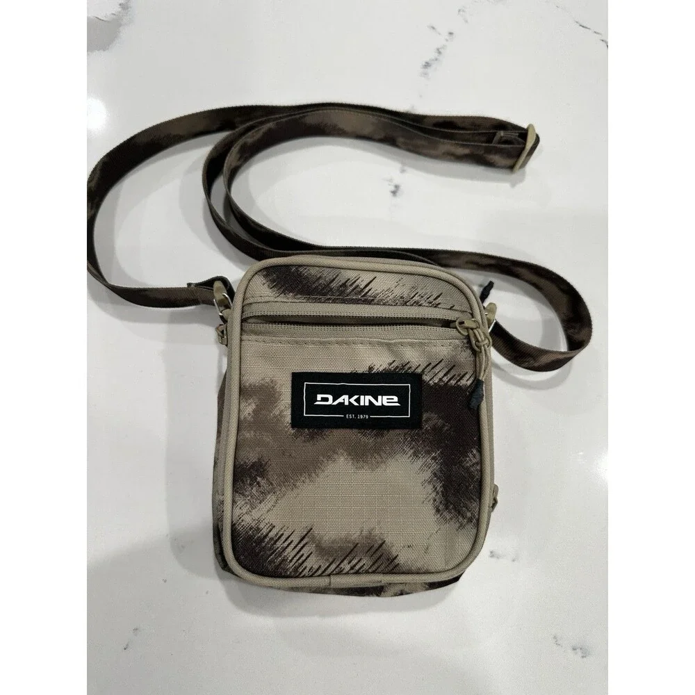 Dakine Unisex Field Bag | Ashcroft Camo